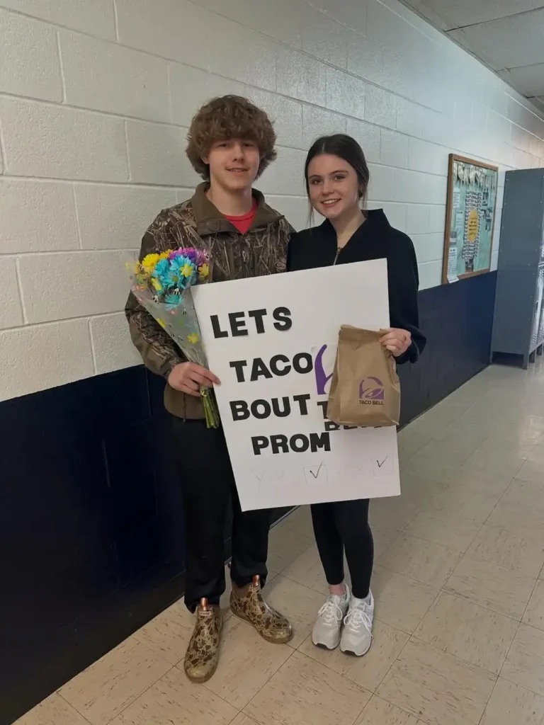 Prom Proposal Ideas for Boyfriend